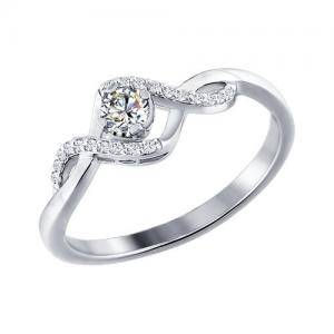 Белое кольцо с бриллиантами
