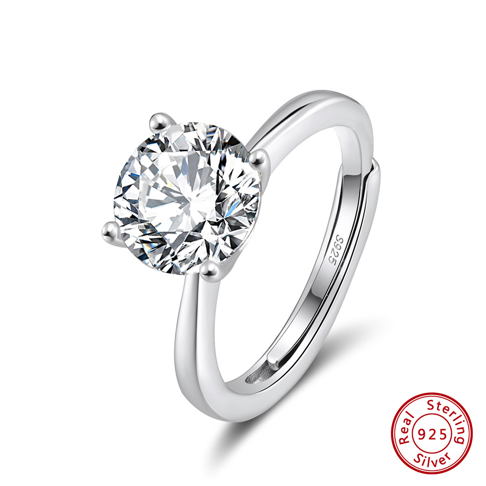 Hõbedane sõrmus kuubilise tsirkooniumoksiidiga