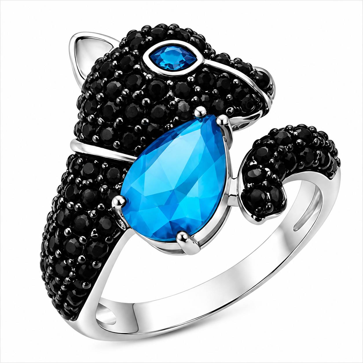 Серебряное кольцо.
