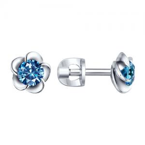 Серьги-гвоздики из серебра в виде цветка с голубым фианитом