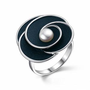 Серебряное кольцо с эмалью