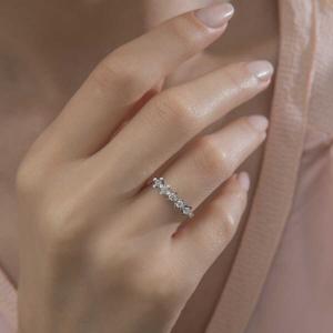 Кольцо с бриллиантом из пяти камней 0,23 карата