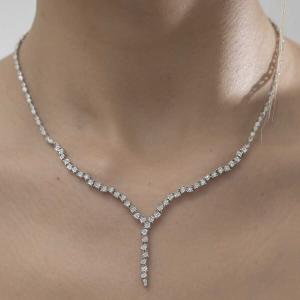 Ожерелье с бриллиантом 0,23 карат