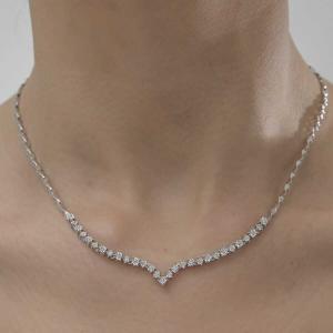 Ожерелье с бриллиантом 0,24 карат