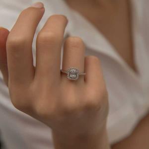 Sõrmus teemantidega 0,35 karaati