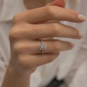 Sõrmus teemantidega 0,24 karaati