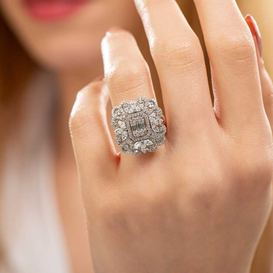 Sõrmus teemantidega 1,72 karaati
